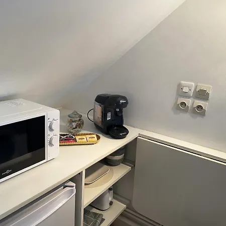 A 28 M² Parking Inclus Apartmán
